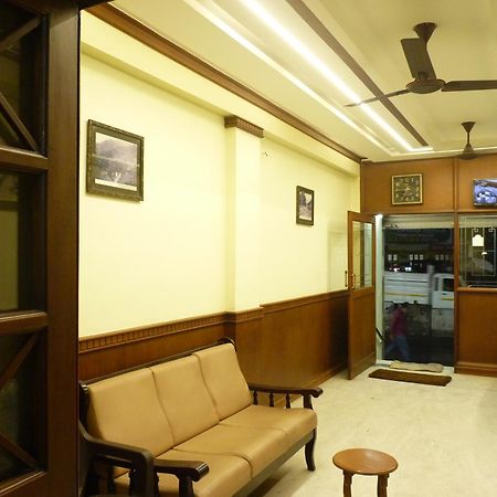 Mettuppālaiyam Nanda Lodge מראה חיצוני תמונה