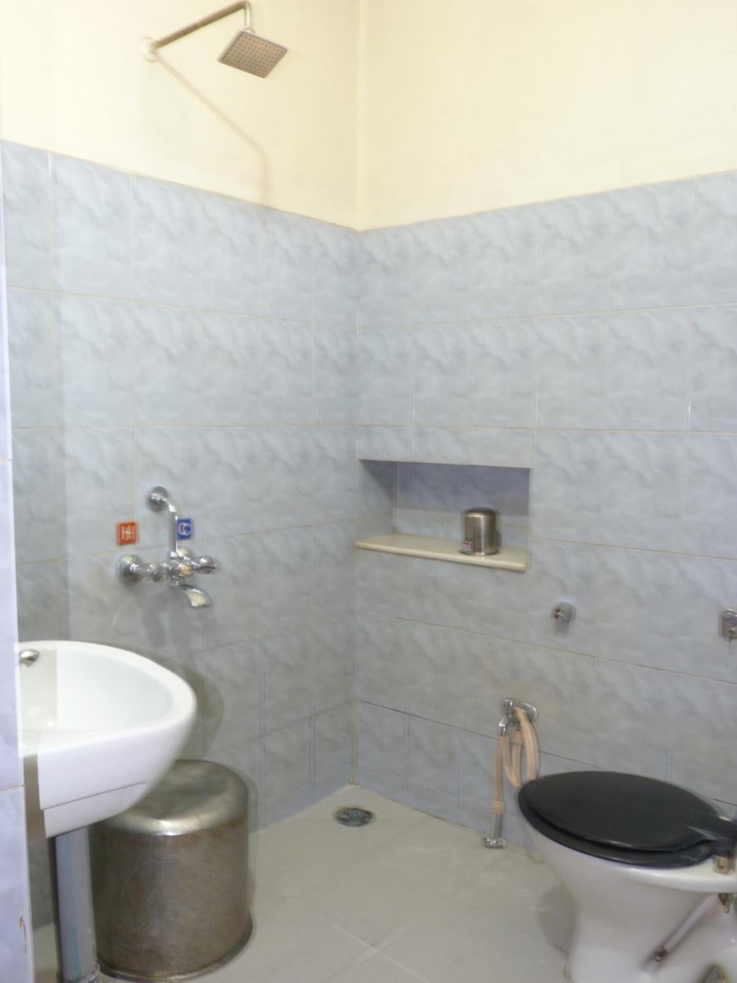 Mettuppālaiyam Nanda Lodge מראה חיצוני תמונה